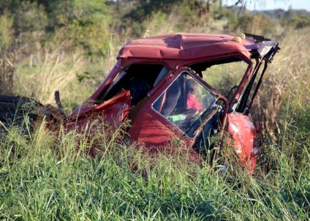 Colisão entre carro e caminhão na BR 267, deixa um ferido em Casa Verde