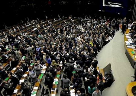 Brasileiro está pouco informado sobre reforma política, diz pesquisa