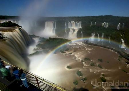 Parque Nacional do Iguaçu (PR) promove luau das Cataratas