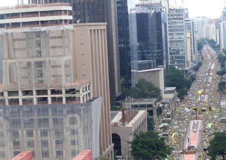 Av. Paulista reuniu 1 milhão, segundo PM