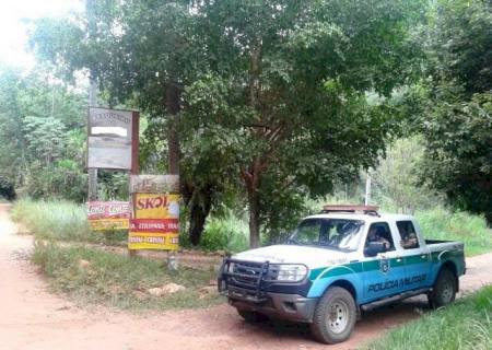 PMA autua dono de pesqueiro que construía às margens de rio