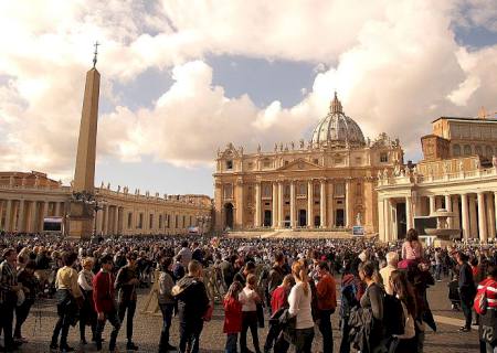 Vaticano assina primeiro acordo histórico com a Palestina