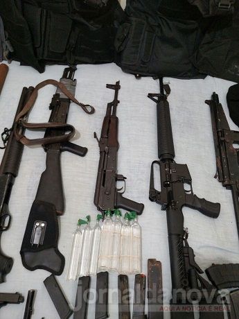 Homem é preso com armas e explosivos em Ribeirão Preto