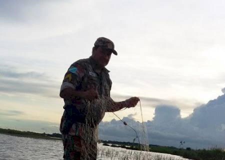 PMA autua três pescadores por pesca ilegal