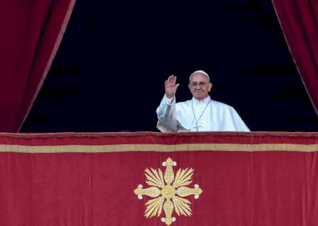 Papa Francisco pede solução para cubanos retidos na Costa Rica