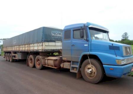 PMA apreende duas carretas com cargas de madeira ilegal