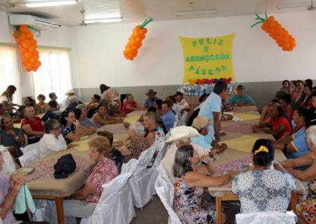 Conviver de Anaurilândia comemora a Páscoa com muita festa