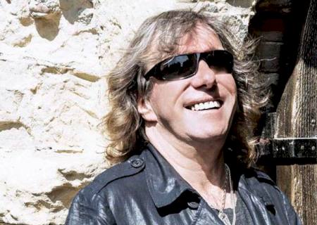 Keith Emerson, do Emerson, Lake & Palmer, morre aos 71 anos