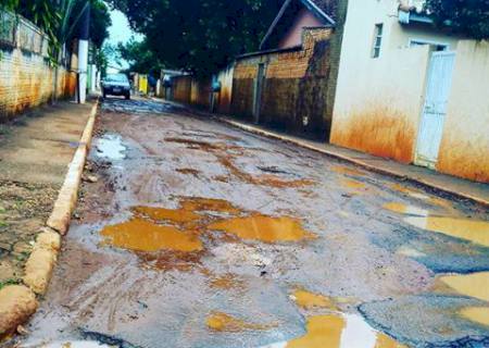 Moradores de Angélica reclamam de ruas esburacadas e o descaso do poder público