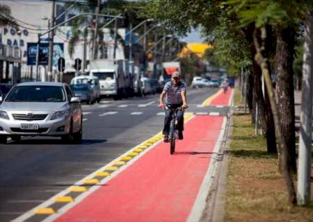 Curitiba foi escolhida para testar ciclovias que geram energia a partir do movimento