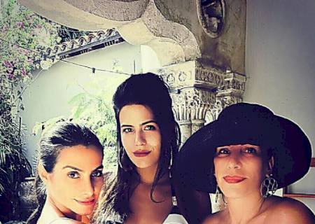 Gloria Pires, Cleo e Antonia Morais posam de biquíni