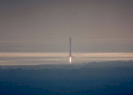 Foguete da SpaceX é lançado de plataforma histórica de missões à Lua