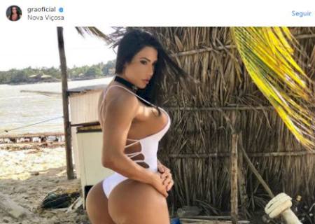 Gracyanne Barbosa impressiona com bumbum ''na nuca'' e ganha elogios