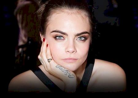 ''Montanha-russa para o inferno'', diz Cara Delevingne sobre depressão