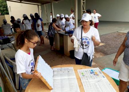 Taquarussu realiza oficina de reciclagem