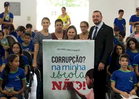 MPE de Ivinhema lança o Projeto ''Corrupção? Na minha escola, não!''