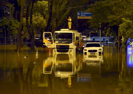 Temporal deixa pelo menos três mortos no Rio de Janeiro