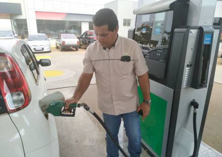 Petrobras eleva preço da gasolina em 3,5% e do diesel em 4,2%