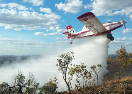 Com reforço dos bombeiros do DF combate às queimadas no Estado será intensificado