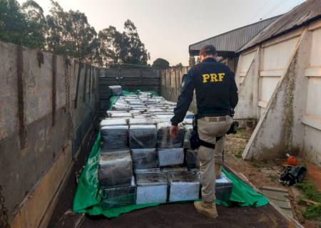 PRF apreende 5 toneladas de maconha em Ponta Porã