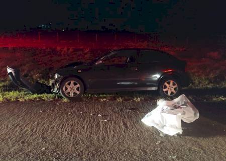 Motociclista colide com carro e morre na BR-262, região de Campo Grande