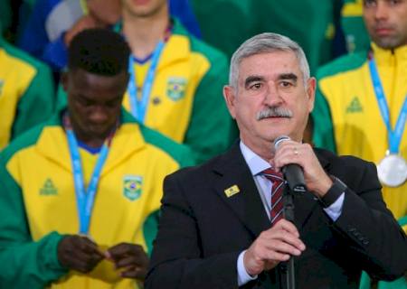 ''Futebol brasileiro está na UTI'', diz secretário de Esporte