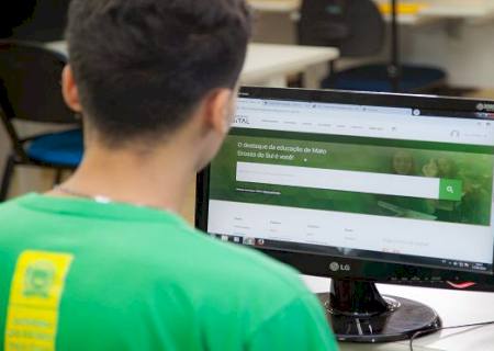 Com proximidade da prova do Enem, REE oferece suporte com plataforma de estudos online