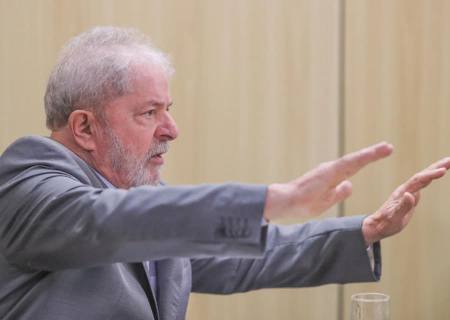 Lula já cumpriu tempo exigido para o semiaberto, diz Justiça