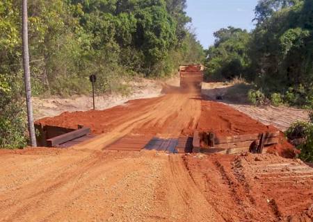 Secretaria de Serviços Públicos realiza reconstrução de mais uma ponte na zona rural