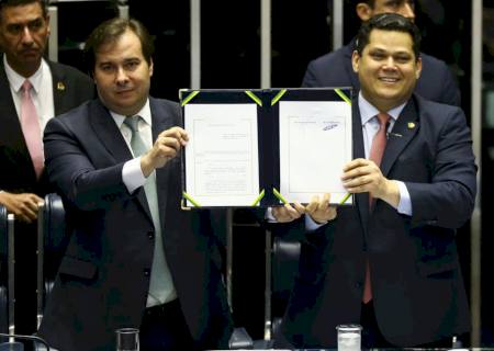 Reforma da Previdência é promulgada pelo Congresso