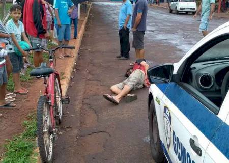 Desconhecido pega criança de três anos e joga de cabeça no chão em Campo Grande