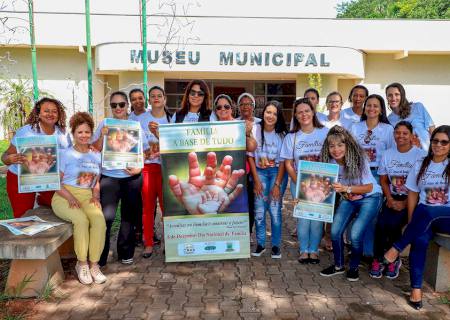 Campanha ''Família, a Base de Tudo'' realiza blitz na área central de Nova Andradina