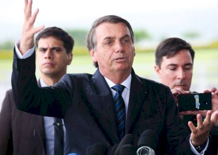 Bolsonaro pede que Congresso amplie posse e porte de armas