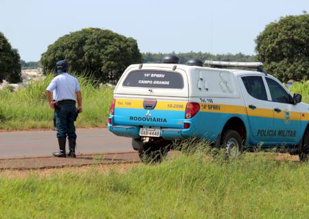 Polícia alerta para aumento em até 40% de veículos em rodovias de MS