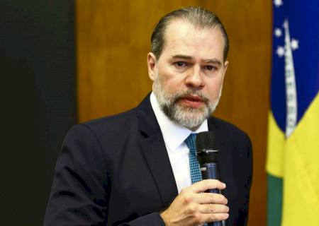 Toffoli defende saída ''diagonal'' para isolamento por novo coronavírus