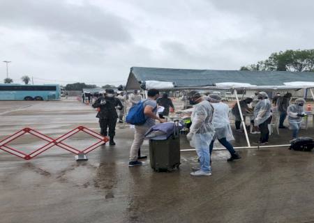 Repatriados: 150 brasileiros começam a chegar em Corumbá, vindos da Bolívia