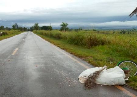 Ciclista morre atropelado por caminhão na MS-145 em Ipezal