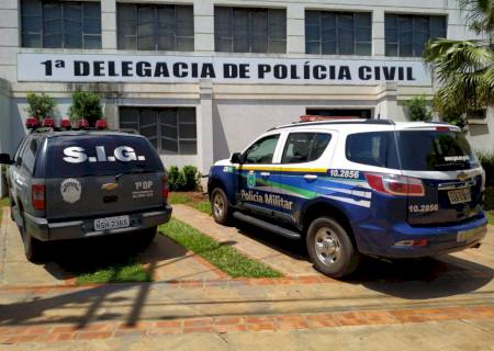 PM e SIG encaminham duas pessoas à Delegacia por receptação de moto