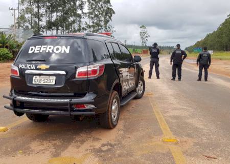 Ação conjunta da Defron e Receita Federal apreende 9 veículos com mercadorias