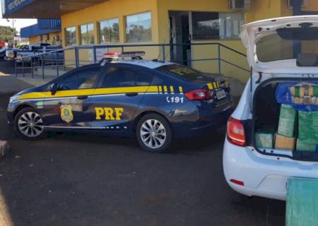 Condutor foge da PRF e abandona carro carregado com maconha na BR-163