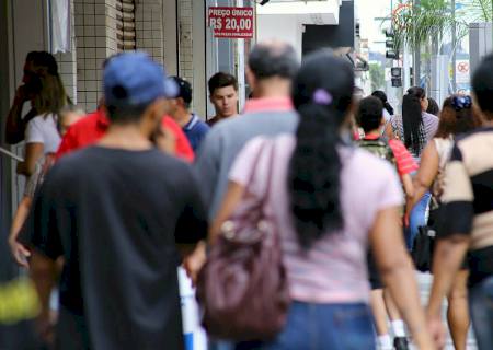 Taxa de isolamento estaciona em 36% e estatísticas já mostram consequências do descaso com a vida