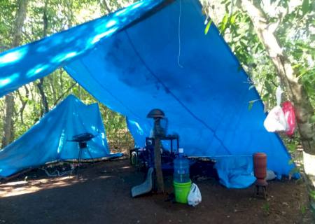 Polícia Ambiental de Rochedo desmonta acampamento de pesca usado na Piracema