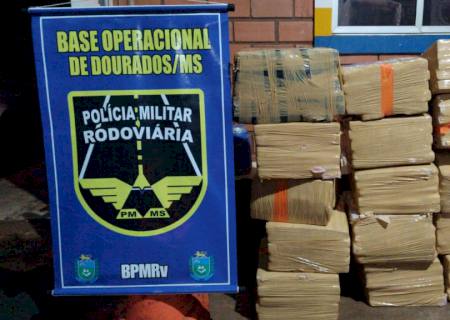 Traficante foge da Polícia Rodoviária e abandona carro cheio de maconha em Dourados