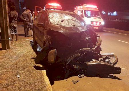 Motociclista morre depois de ser atingido e arrastado por carro na Capital