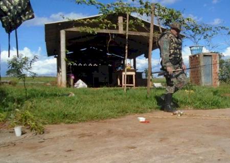 Polícia Ambiental de Cassilândia prende e autua casal goiano por pescar durante a Piracema