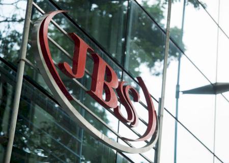 JBS abre 160 vagas para recém-formados em todo o país