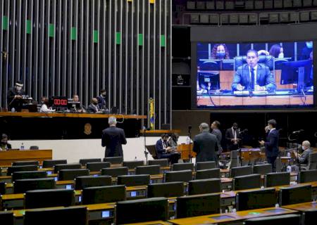 Sem acordo, votação de MP que amplia margem do consignado é adiada