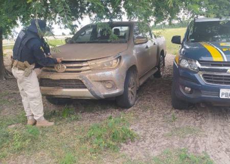 Polícia recupera caminhonete no interior do Pantanal