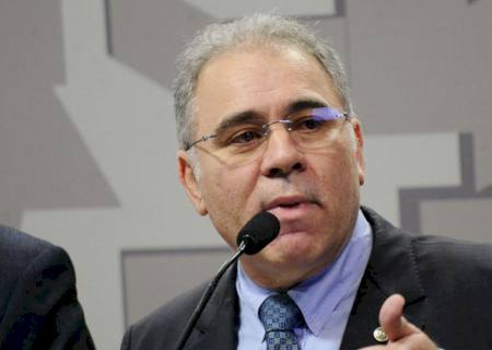 Bolsonaro anuncia Marcelo Queiroga como novo ministro da Saúde