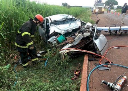 Duas pessoas ficaram feridas em acidente na BR-267 em Nova Alvorada do Sul